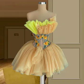 Elegantes Vestidos de festa A-linha Strapless Mini Curta em Tule Apliques Frisados Baile Vestidos Haute Couture