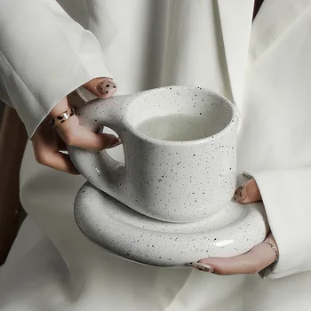 INS Estilo de Cerâmica de Cacau Quente Caneca de Café Criativo Tarde Xícara de Chá de Conjunto para Suco de Leite de Sobremesa de 300ML de Água Copo com um Pires